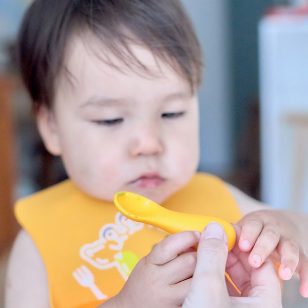 Marcus & Marcus Σετ Πιρούνι και Κουτάλι Σιλικόνης εκπαιδευτικό Λιοντάρι - Image 2